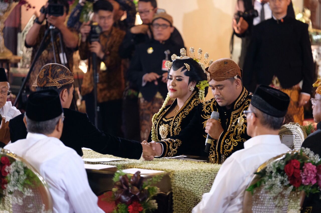 M. Bobby Nasution Persunting Putri Presiden Jokowi, Kahyang Ayu : Akad Nikah Berjalan Lancar