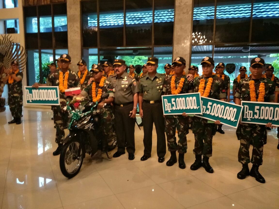 Pangdam Udayana Terima Ton Tangkas Yon Zipur : Kejujuran, Sportifitas Dan Loyalitas Diatas Segalanya