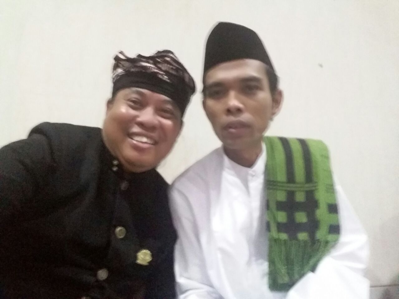 Ustad Abdul Somad Beri Tauziah Di Masjid Baiturahmah : Kalau Mau Selamat Dekatlah Dengan Nabi Muhamad