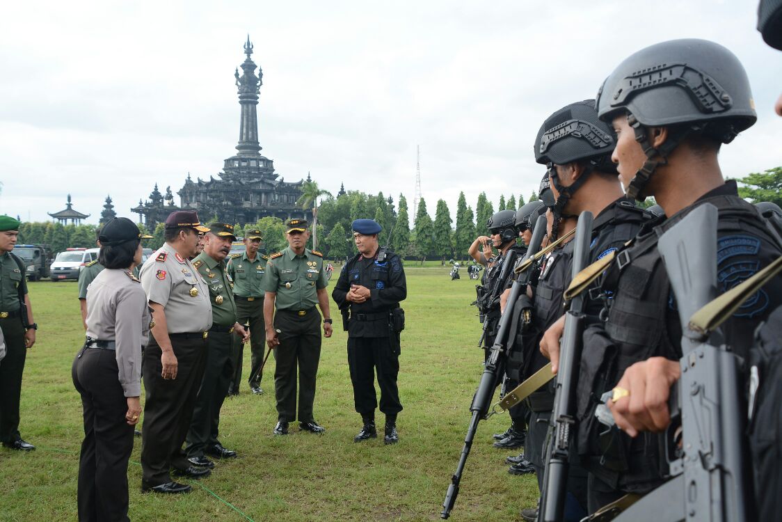 Pangdam IX/Udayana Pimpin Apel Kunjungan Presiden dan Wapres Di Bali