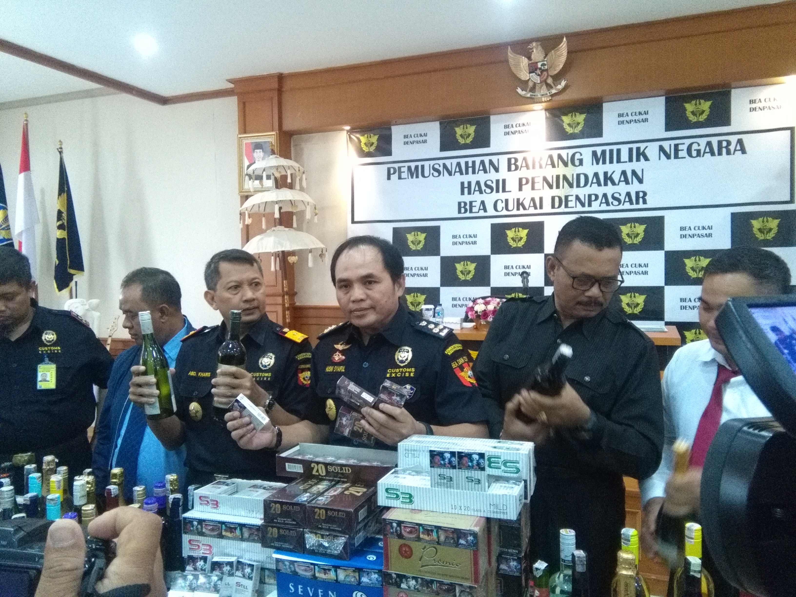 Kantor Bea Cukai Denpasar Musnahkan BB Ilegal Senilai Rp.3,6 Milyar