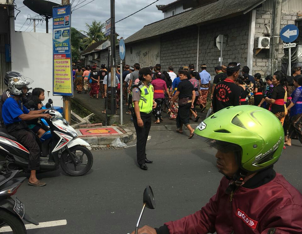Pelayananan Masyarakat Ala Bhabinkamtibmas Polwan Brigadir Made Yuliani