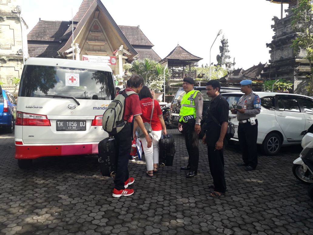 Padal Polsek Kutsel Atensi Donor Darah di Gereja