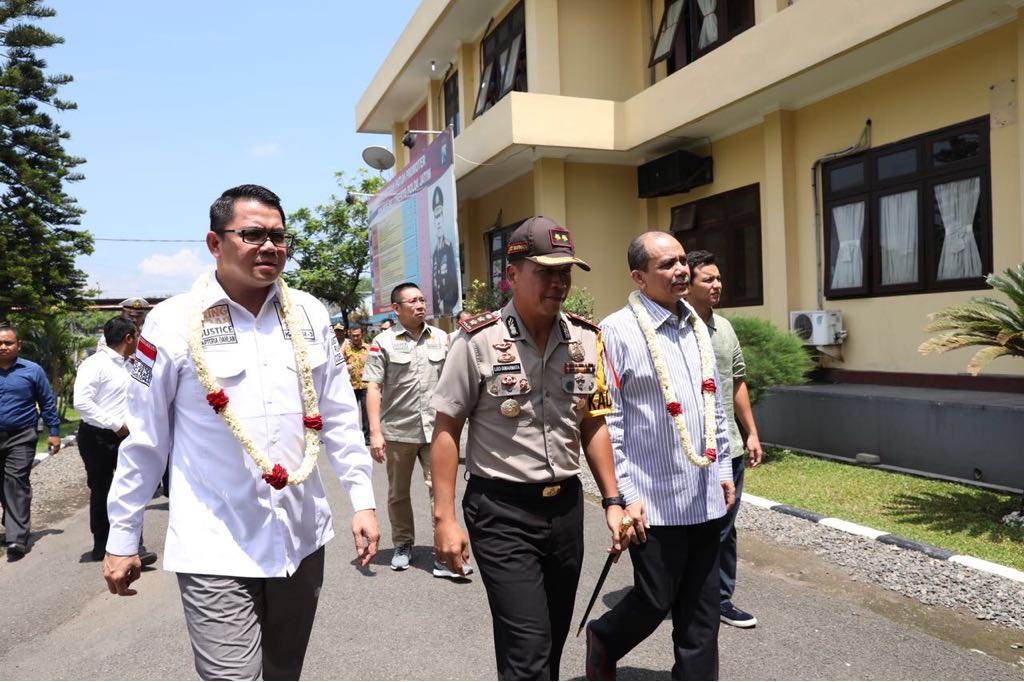 Kapolres Mojokerto Sambut Kunker Tim Komisi III DPR RI di Mapolres