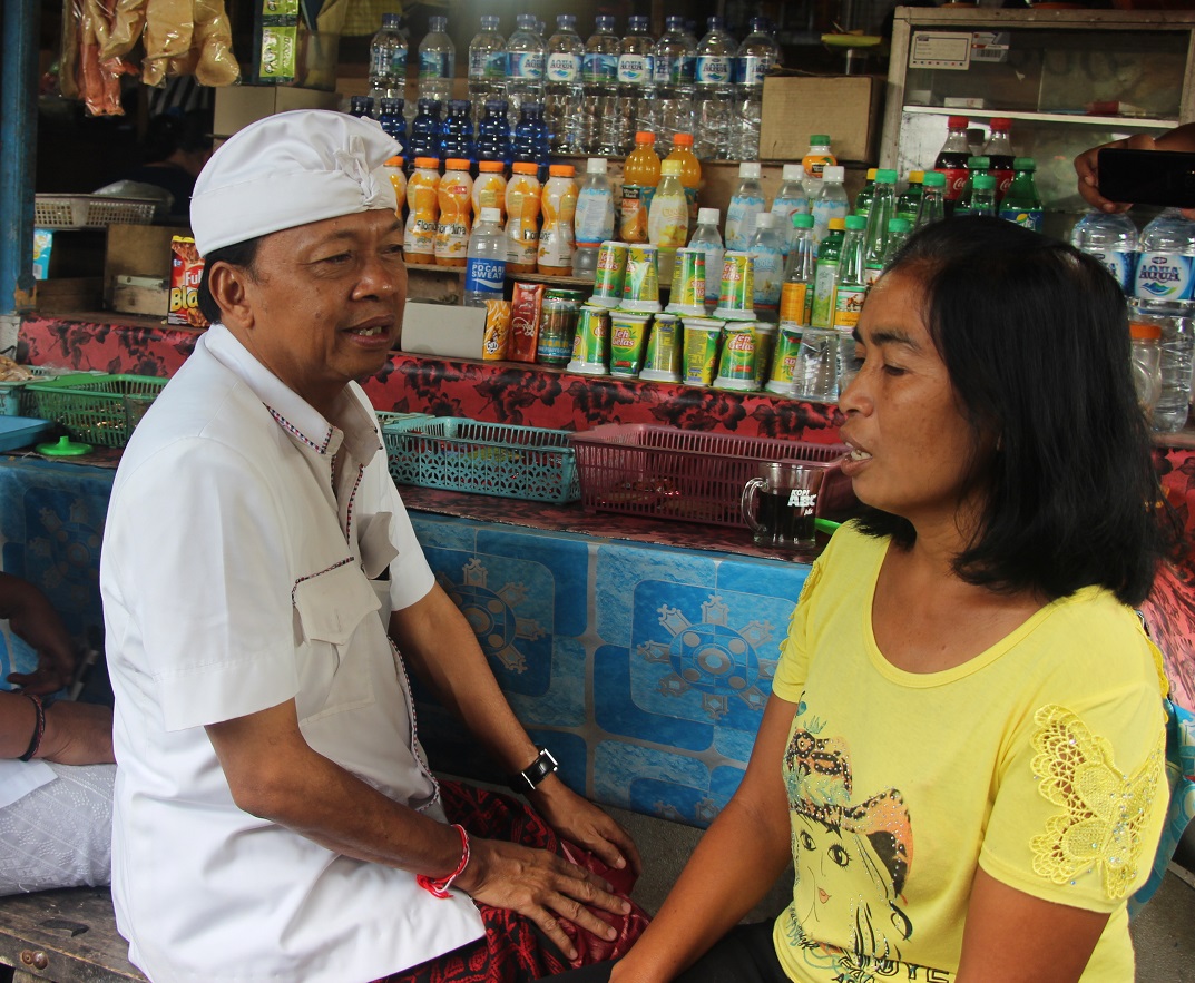 Berkat Koster, Anak Pedagang Canang di Pasar Kidul Bangli Bisa Kuliah Lewat Program BIDIK MISI