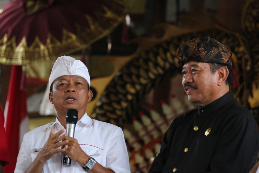 Koster-Ace Berkomitmen Akan Bangun Rumah Layak Huni Bagi Warga Miskin