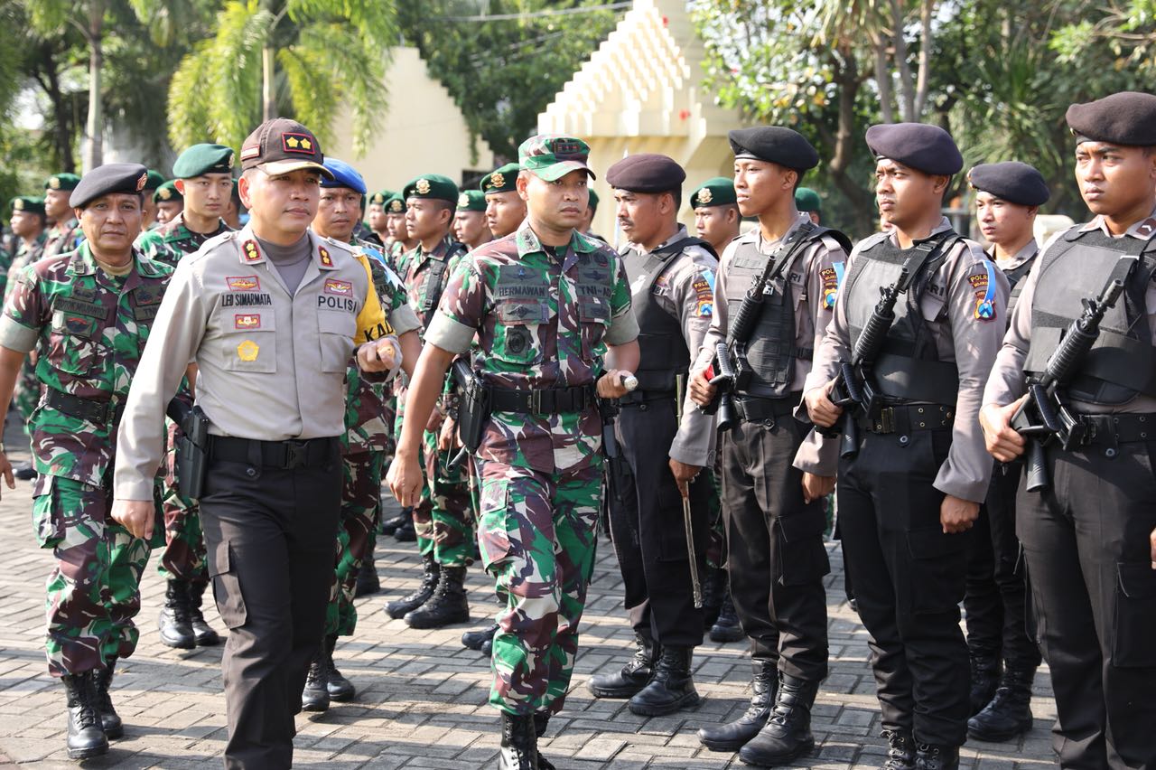 Kapolres Mojokerto Sebagai Inspektur Upacara Apel Pasukan OPS Patuh Semeru 2018