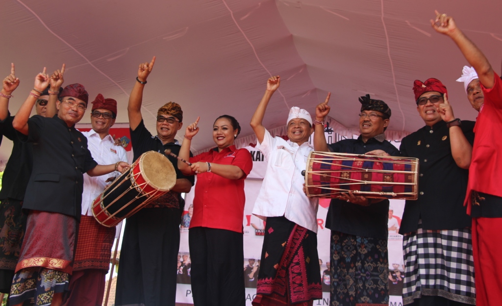 Selama di DPR, Diam-Diam Koster Banyak Bukti