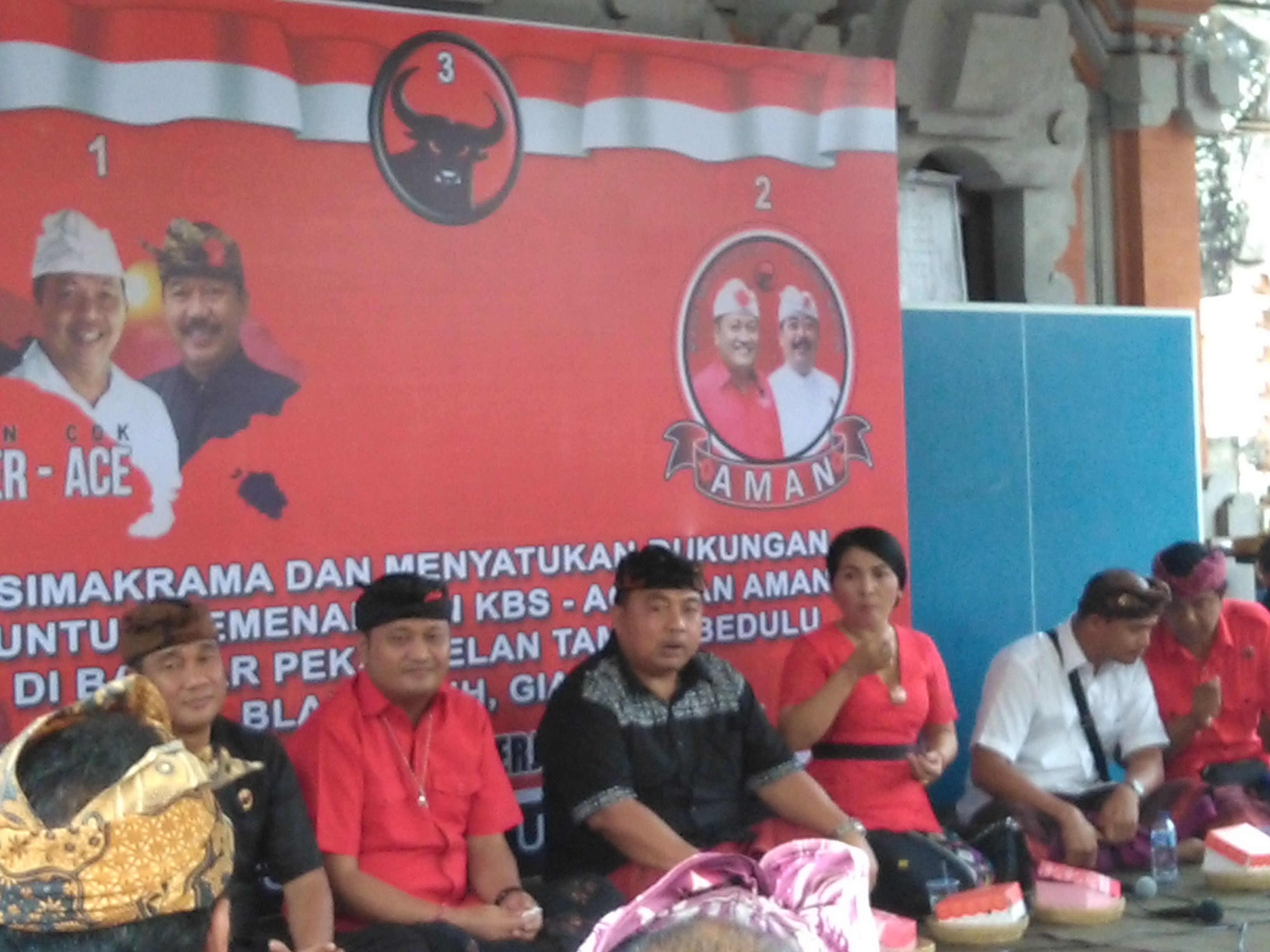 Warga Banjar Desa Pekandelan Samuan Tiga Nyatakan 100 % Suara Untuk KBS-Ace dan Paket AMAN