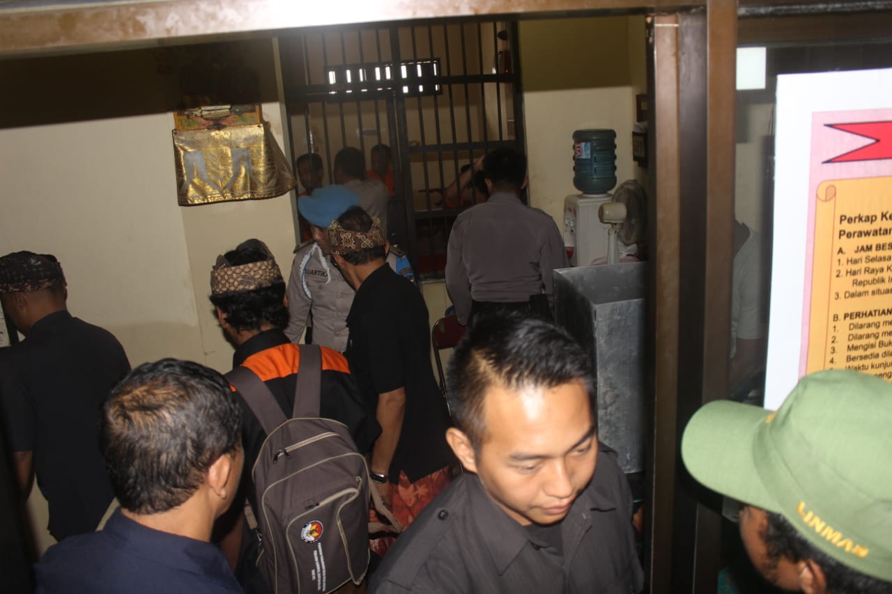 11 Tahanan Berikan Hak Suaranya di Rutan Mapolres Badung