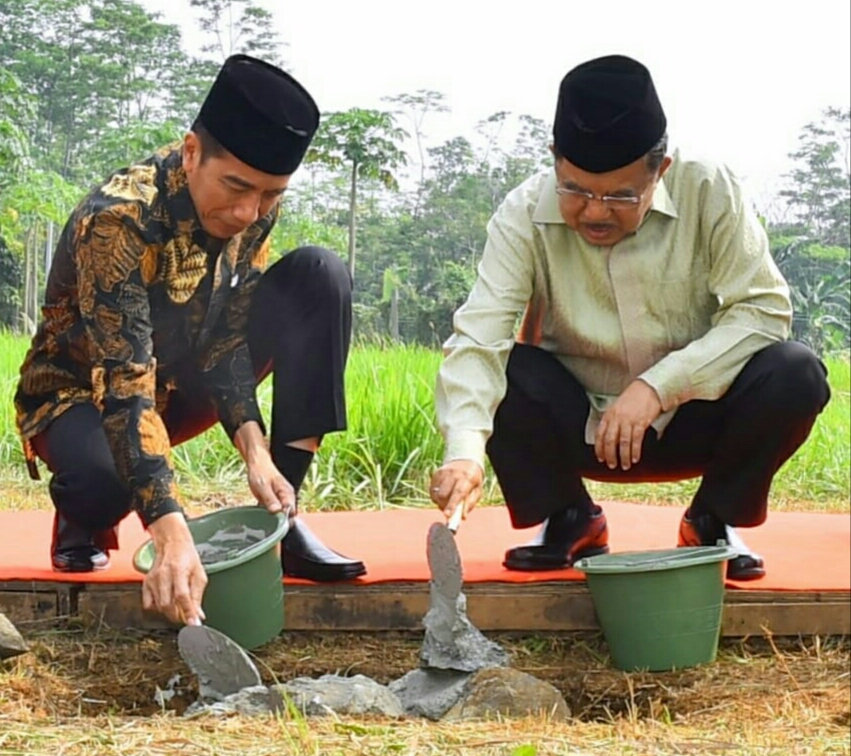 Presiden Meletakkan Batu Pertama Pembangunan Kampus UIII di Depok