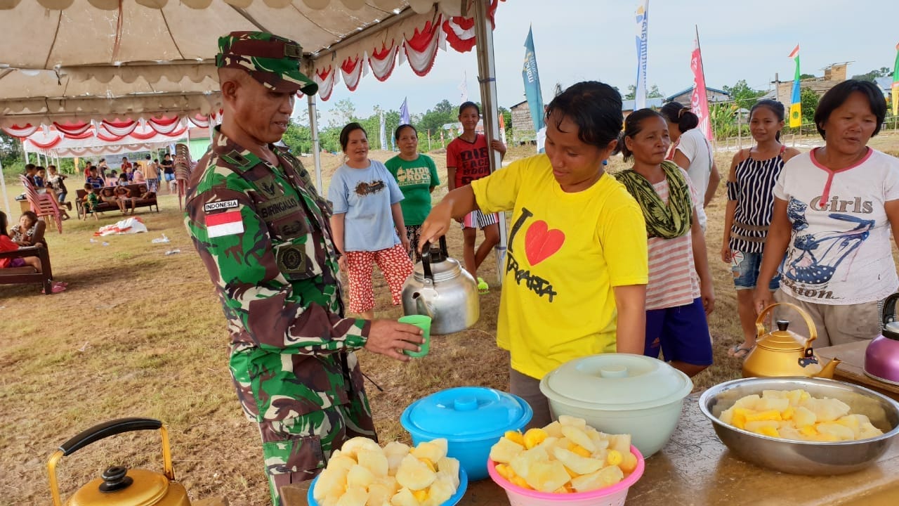 Warga Desa Tujung Terkenal Ramah, Lihat Yang Dilakukannya