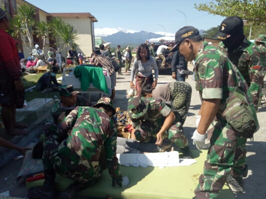 Gempabumi Kembali Guncang Lombok, TNI Bangun Tenda Rumah Sakit Lapangan