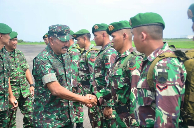 Percepat Pembangunan, Pangdam IV/Diponegoro Berangkatkan Satgas Yonzipur 4/TK Ke NTB