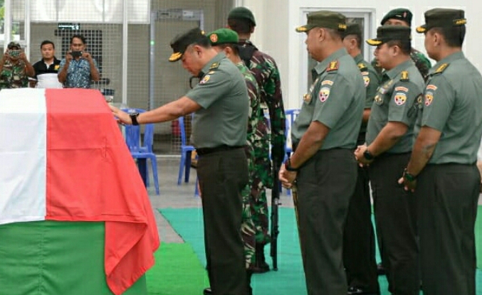 Kasdam Udayana Sambut Prajurit Asal Bima Yang Gugur Di Nduga Papua