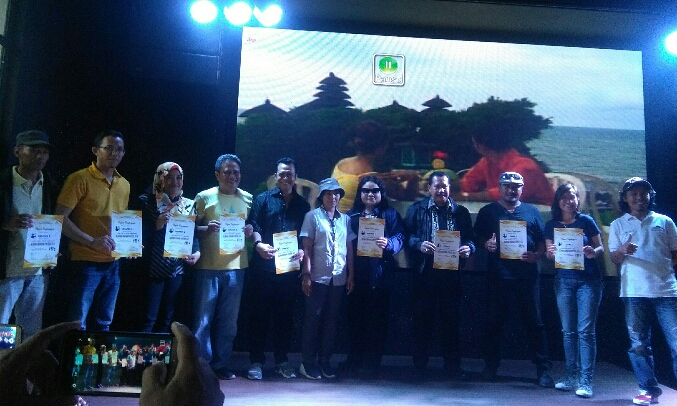 “Glowing Singing Contest 2019” Antar Jurnalis Bali: Desak Putri Handayani Tampil Sebagai Pemenang