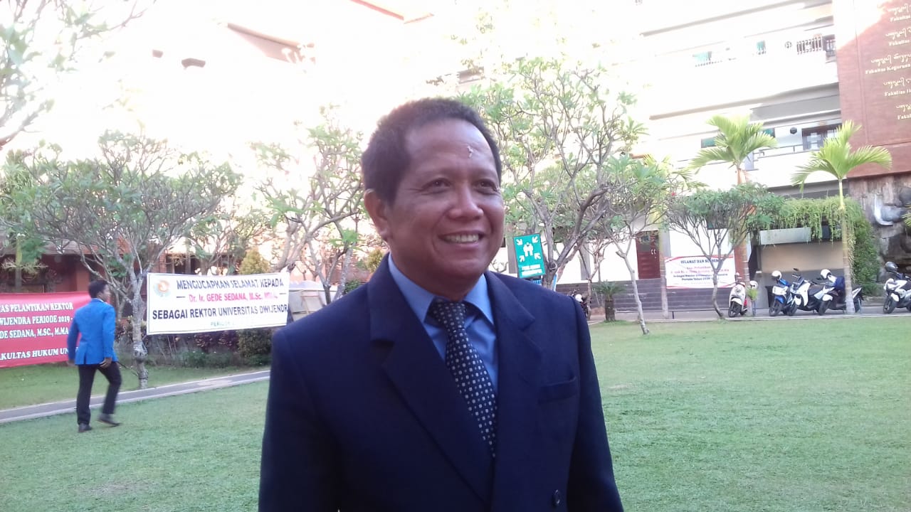 Dr.Ir. Gede Sedana, M.Sc. M.MA., Dikukuhkan Jadi Rektor Universitas Dwijendra