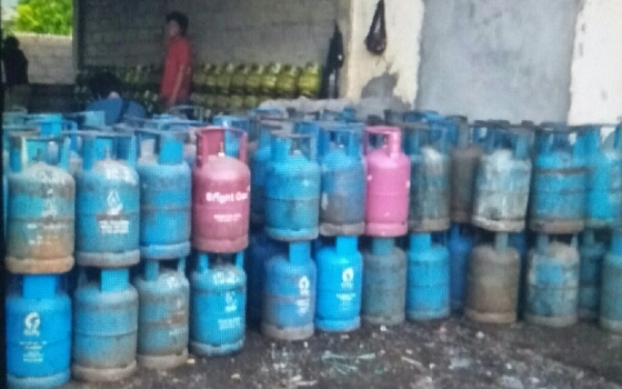 Aman-Aman Saja Pengoplosan Elpiji Di Buleleng