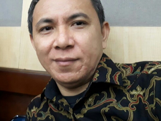 Dr. Jerry Massie, MA., PhD: Isu KLB Partai Demokrat, Pendiri dan Pengurus Partai Kurang Solid