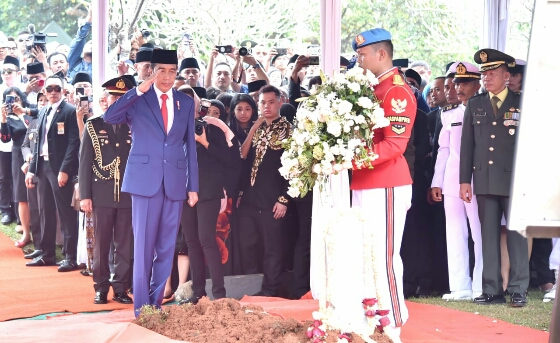 Presiden Jokowi Pimpin Upacara Pemakanan Ibu Ani Yudhoyono