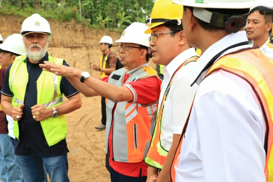 Saat Tinjau Shortcut: Gubernur Bali Gunakan Pendekatan Santun Pada Masyarakat Terdampak