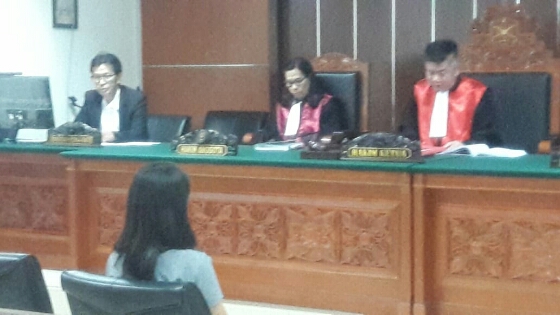 Sidang Kasus Penganiayaan: Suami Terdakwa Yenny Susanti Labrak Kediaman Korban