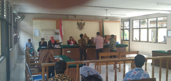 Digugat Rp 1,9 Triliun, Rumah Dan Saham Frans BS Dimohon Jadi Sita Jaminan
