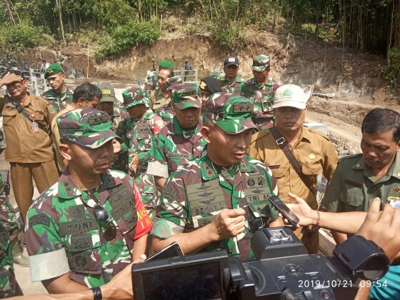 Pangdam IX/Udayana: Partisipasi Masyarakat Jadi Salah Satu Indikator Keberhasilan TMMD