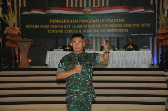 Pangdam Tekankan Keluarga Besar Kodam IX/Udayana Cerdas dan Bijak Bermedsos