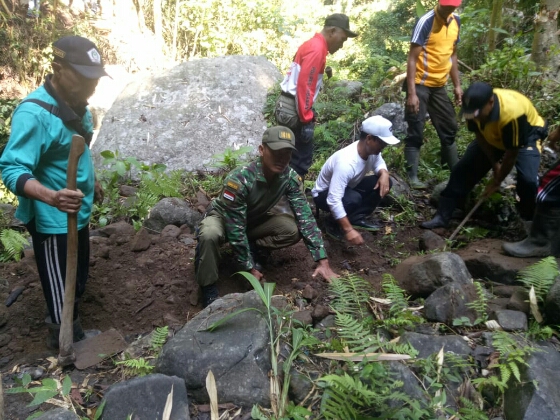 Karya Bakti Bersama Kembangkan Potensi Wisata Air Terjun Blah Mantung Pujungan Pupuan