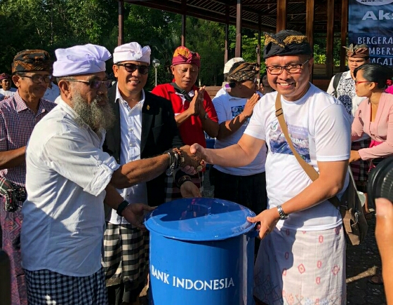 GenBI Peduli, Bersihkan Kawasan Pura Batukaru dan Tanam Pohon Keperluan Upakara Hindu