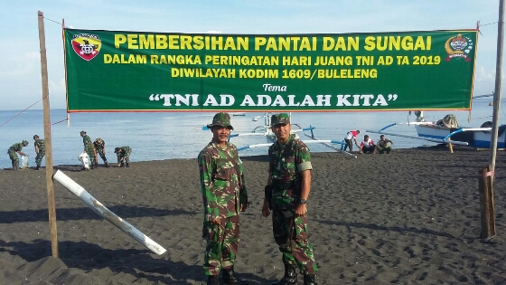 Jelang Hari Juang TNI AD, Kodim Buleleng Laksanakan Karya Bakti Bersih Sampah Plastik
