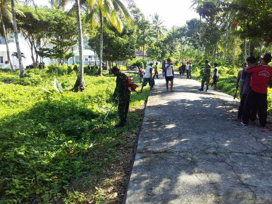 Sambut Hari Juang TNI AD 2019, Koramil 1312-05/Essang Gelar Karya Bhakti di Kantor Camat Essang Selatan