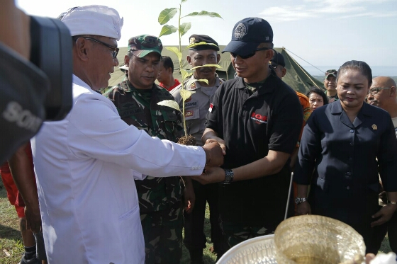 Hari Juang TNI AD, Sinergitas Kodam IX/Udayana Bersama Komunitas Off Road Tanam Pohon