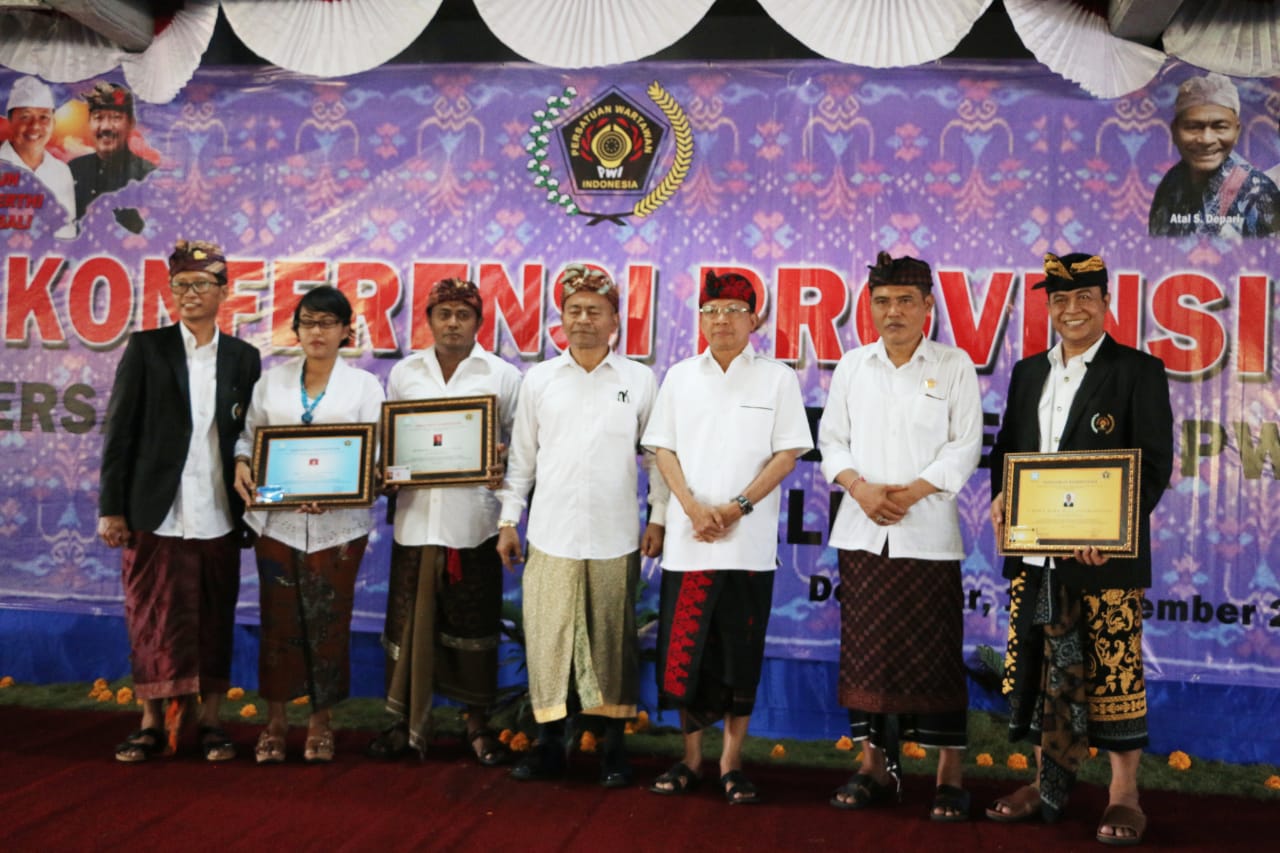 Gubernur Koster Dukung Peningkatan Kompetensi Wartawan