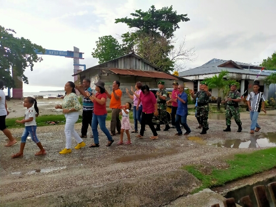 Babinsa Koramil 1312-01/Kabaruan Meriahkan Tahun Baru 2020 Bersama Warga