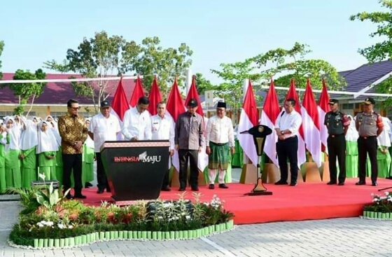 Presiden Jokowi Resmikan Rehabilitasi dan Renovasi Madrasah di Pekanbaru, Riau