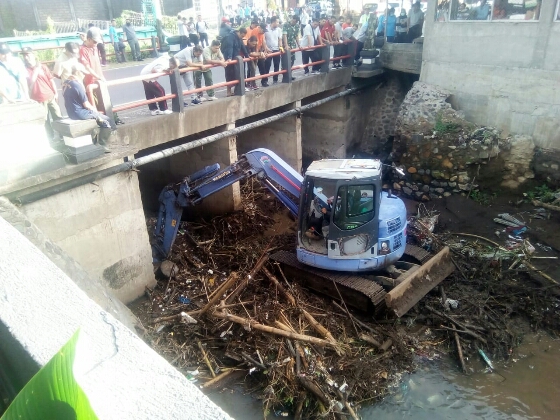 Antisipasi Banjir, Kodim Buleleng Bersama Instansi Terkait Gelar Aksi Bersih Sungai