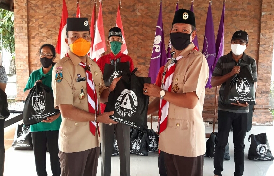 Ketua Kwarda Bali Lakukan Simakrama dan Serahkan Bantuan di Kwarcab Jembrana