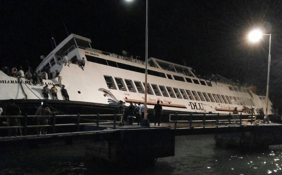 Diduga Bocor, KMP. Dharma Rucita Tenggelam: ABK dan Penumpang Selamat