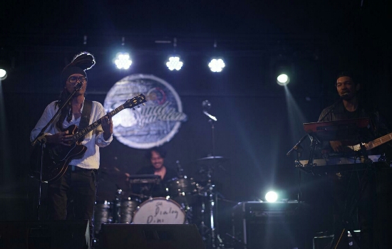 Antida Music Productions X estmovie Gelar Pertunjukan Musik Online Menampilkan Dialog Dini Hari