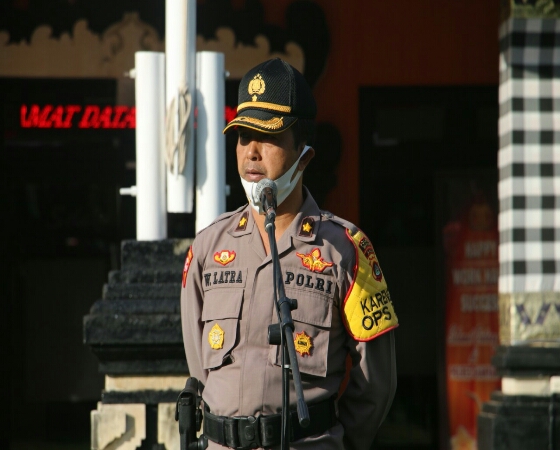 Karendalopsres OPS Aman Nusa Pimpin Apel Pagi