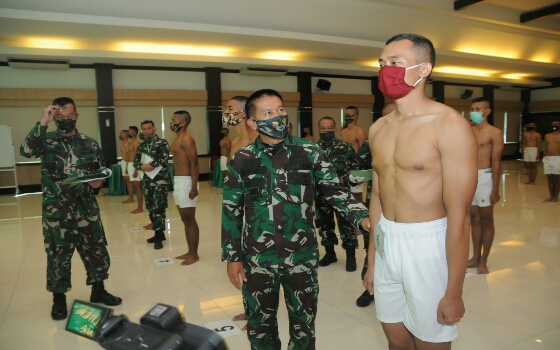 Pangdam Pimpin Sidang Parade Catar Akmil TA. 2020 Tingkat Panda Kodam IX/Udayana