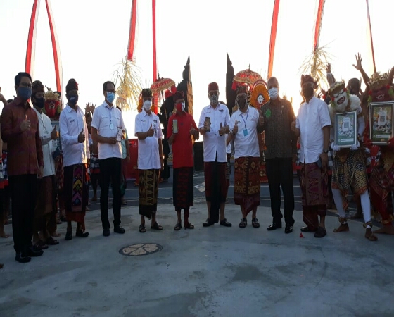 Gubernur Koster Meresmikan “Launching Kecak New Normal dan Digitalisasi Sistem Pembayaran Berbasis QRIS” di Uluwatu