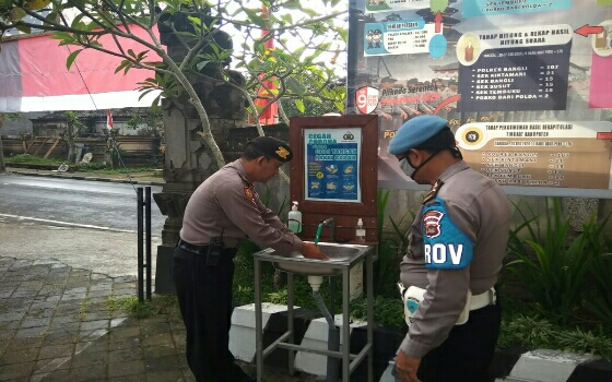 Unit Provost Polsek Bangli Disiplinkan Protokol Kesehatan Bagi Seluruh Personil Secara Ketat