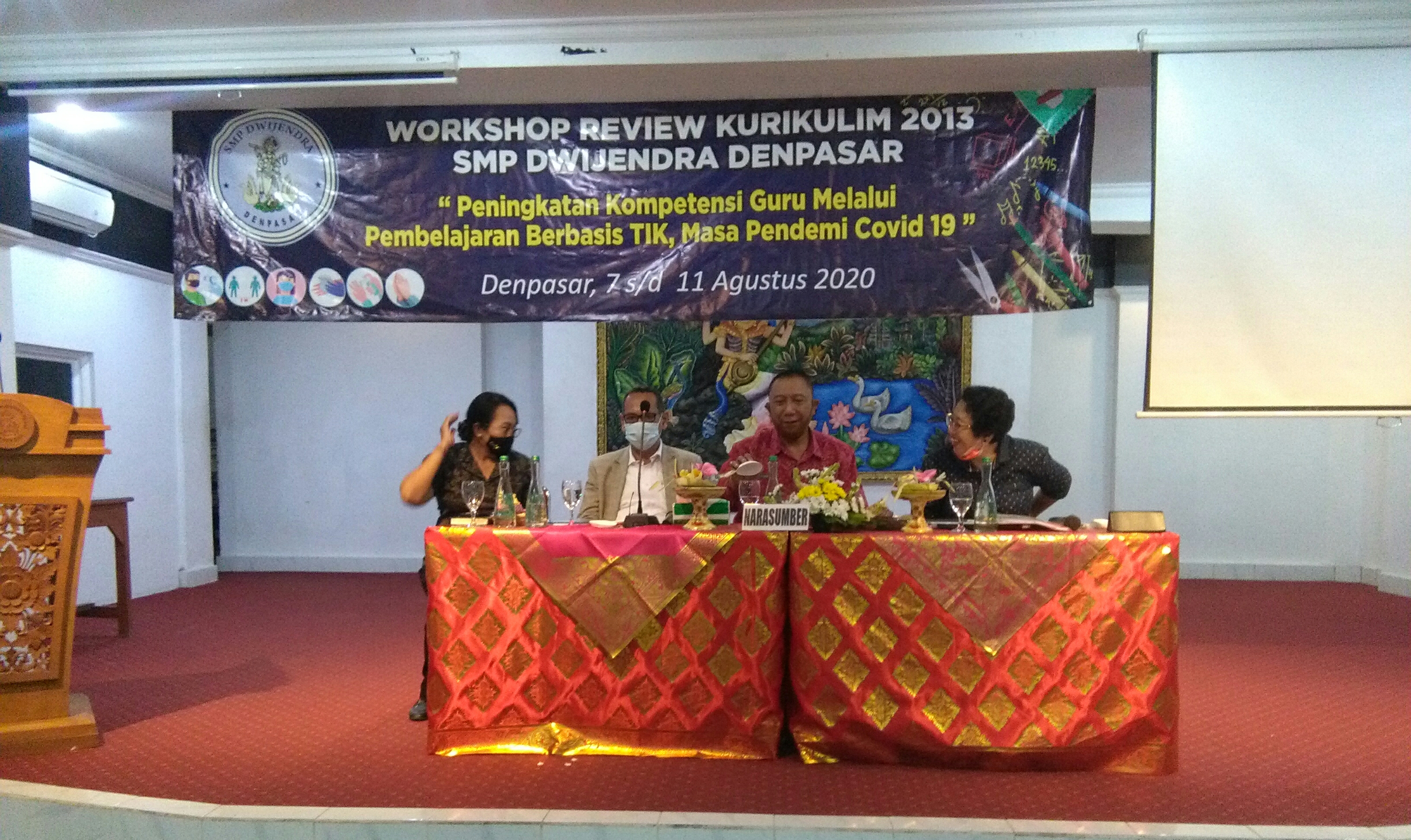 Peningkatan Kompetensi Guru Masa Pandemi Covid-19, SMP Dwijendra Gelar Workshop