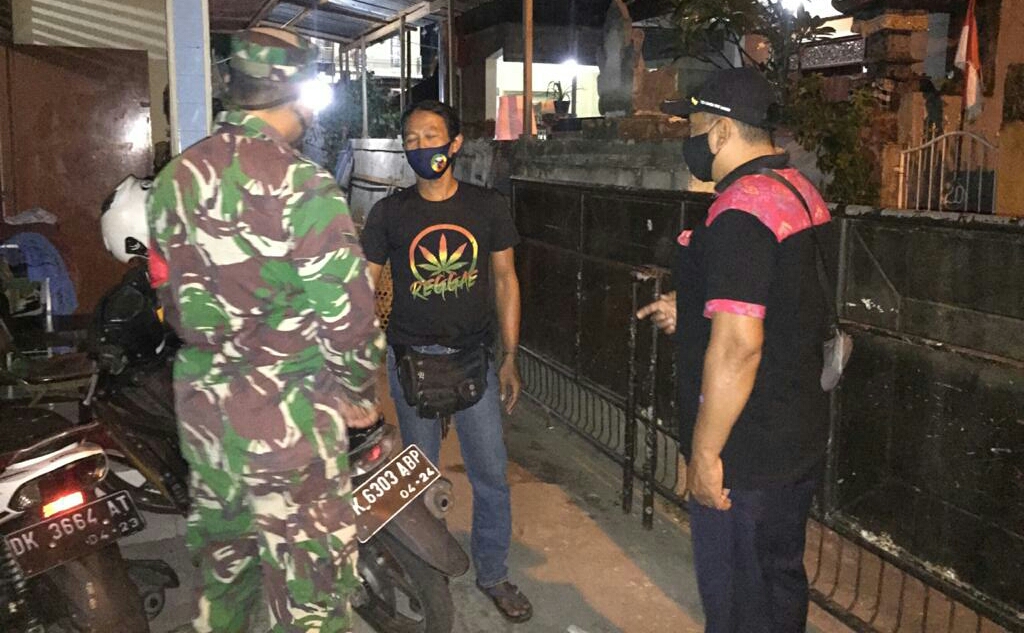 Desa Dangin Puri Kangin Gelar Pendataan Penduduk Non Permanen dan Sosialisasi Protokol Kesehatan