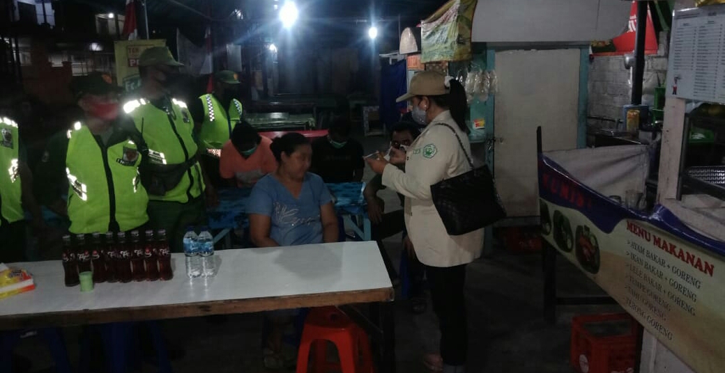 Tekan Penyebaran Covid 19, Desa Dangin Puri Kelod Rutin Laksanakan Patroli Keliling