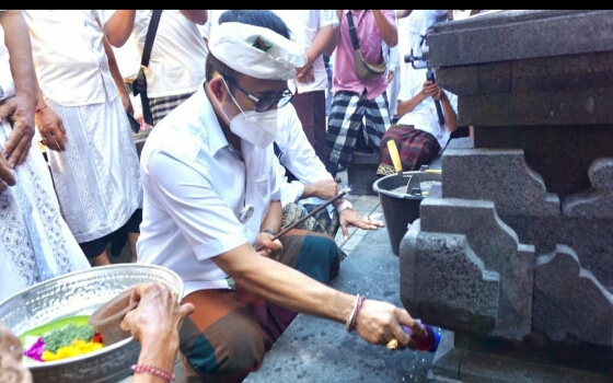 Jaya Negara Mendem Pedagingan Di Gedong Pura Pucuk Sari Banjar Kaliungu Kelod