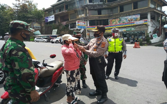 Operasi Yustisi, Polsek Kintamani Melaksanakan Razia Bagi Masyarakat Yang Tidak Menggunakan Masker